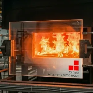 זכוכית קרמית עמידה בחום לקמינים ותנורים בבדיקת חום